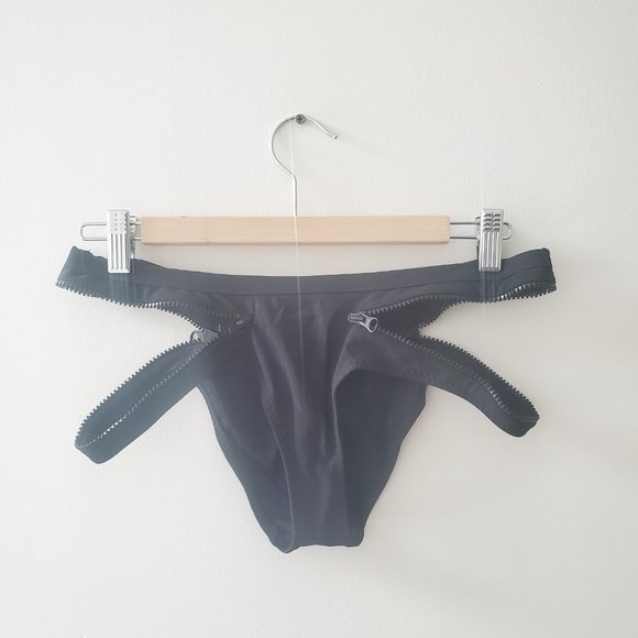 Agent Provocateur Blaize Bikini Bottoms. Size 3 / US 6 / Small. Black. - Picture 7 of 8